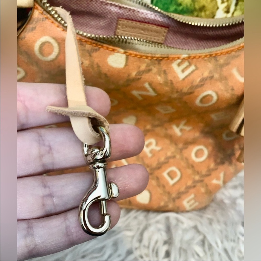 Dooney & Bourke Vintage Coral Peach Crossword Bucket Purse Shoulder Bag EUC - Picture 8 of 13
